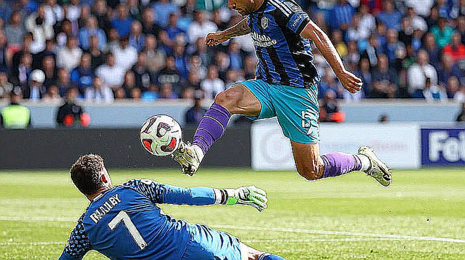 Hat-trick của Brenner Marlos và vết nứt sau tỷ số 3-2: Bắc Ninh mở màn Cúp Quốc gia Hat-trick của Brenner Marlos và vết nứt sau tỷ số 3-2: Bắc Ninh mở màn Cúp Quốc gia