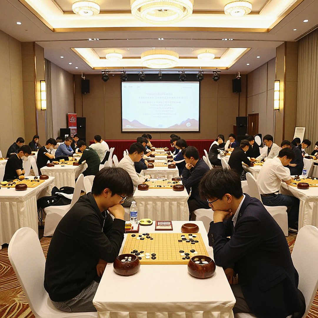 Hậu trường Samarkand: Daniel King giải mã nước 5.e5! và bản đồ không gian của Baadur Jobava