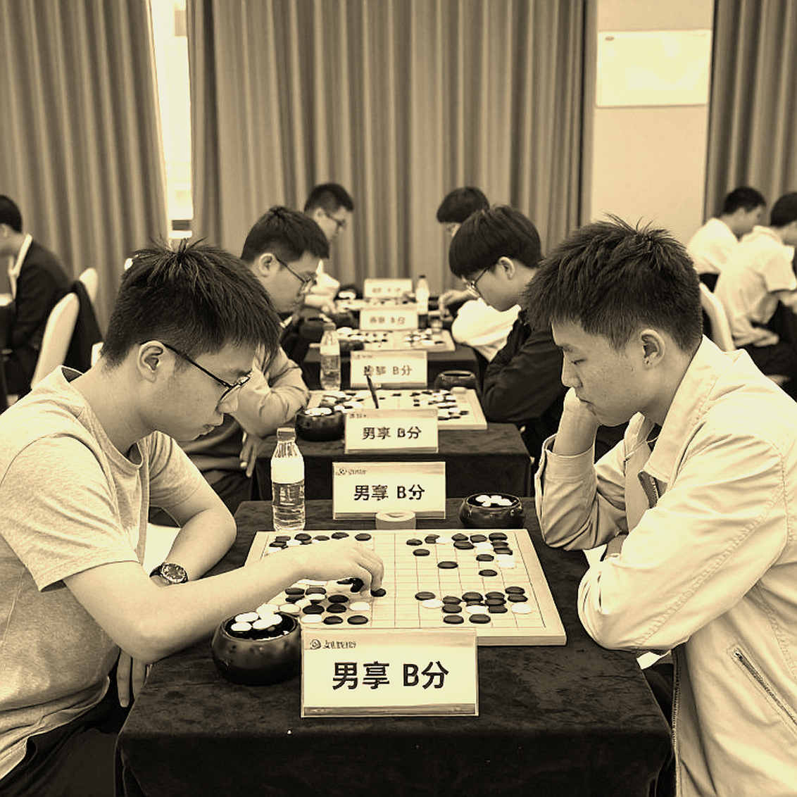 Mikhalchishin chỉ cách vô hiệu hóa Scotch Game: từ cú sốc Kasparov 2026 đến lời giải của kỷ nguyên máy tính Mikhalchishin chỉ cách vô hiệu hóa Scotch Game: từ cú sốc Kasparov 2026 đến lời giải của kỷ nguyên máy tính