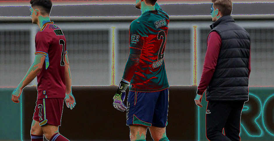 Nguyễn Đình Bắc nhận băng phó đội trưởng đội tuyển Việt Nam trước FIFA ASEAN Cup 2026 Nguyễn Đình Bắc nhận băng phó đội trưởng đội tuyển Việt Nam trước FIFA ASEAN Cup 2026