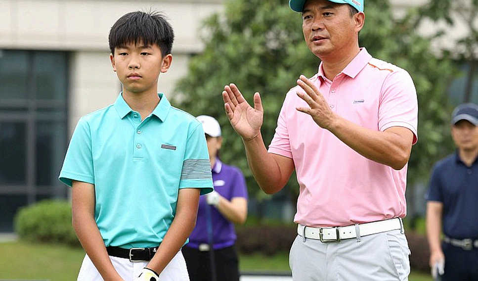 Crash Out: A Steep Driver Fault, Horizontal Force, and the Checkpoint Between Backswing and Impact Crash Out: A Steep Driver Fault, Horizontal Force, and the Checkpoint Between Backswing and Impact